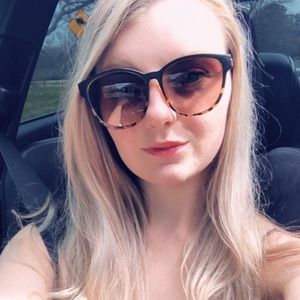 Meet your Posher, Maegan